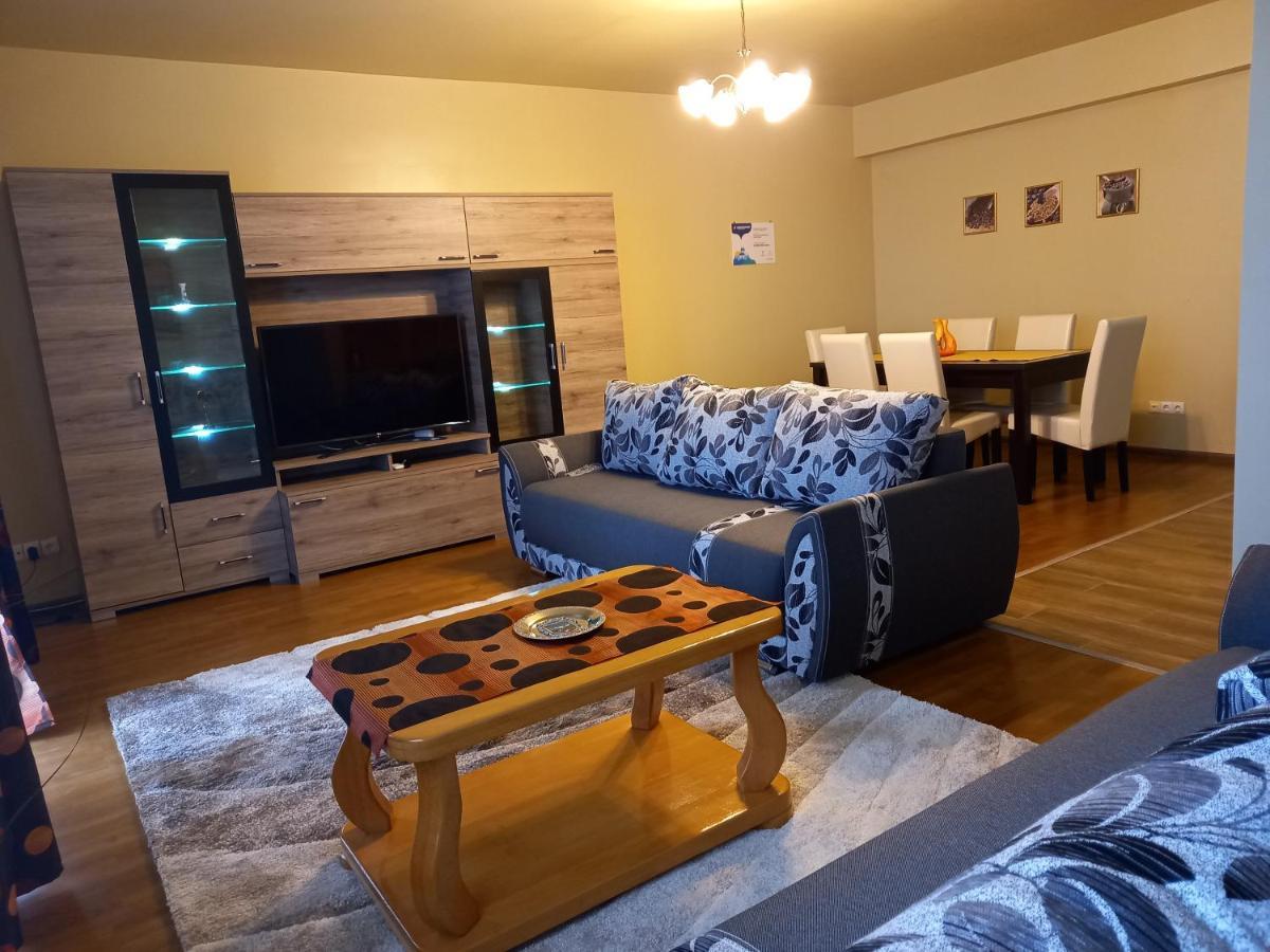 Thermal Apartman Hajduszoboszlo Ngoại thất bức ảnh