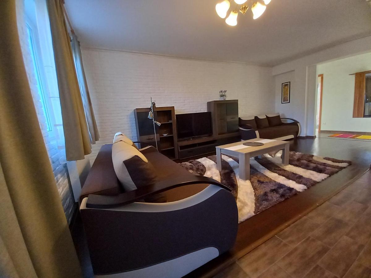 Thermal Apartman Hajduszoboszlo Ngoại thất bức ảnh