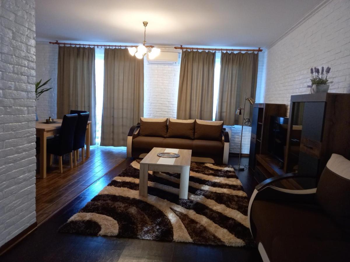 Thermal Apartman Hajduszoboszlo Ngoại thất bức ảnh