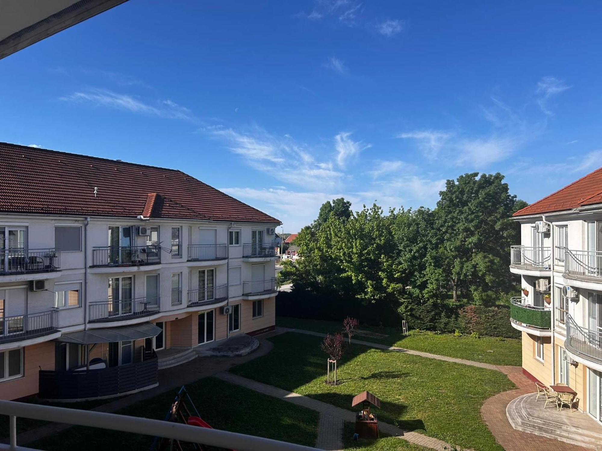 Thermal Apartman Hajduszoboszlo Ngoại thất bức ảnh