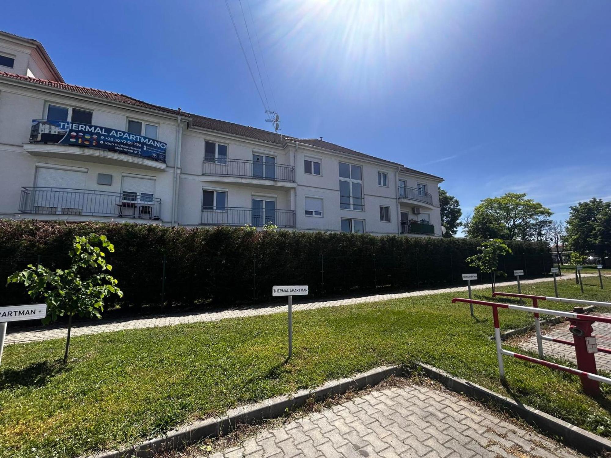 Thermal Apartman Hajduszoboszlo Ngoại thất bức ảnh
