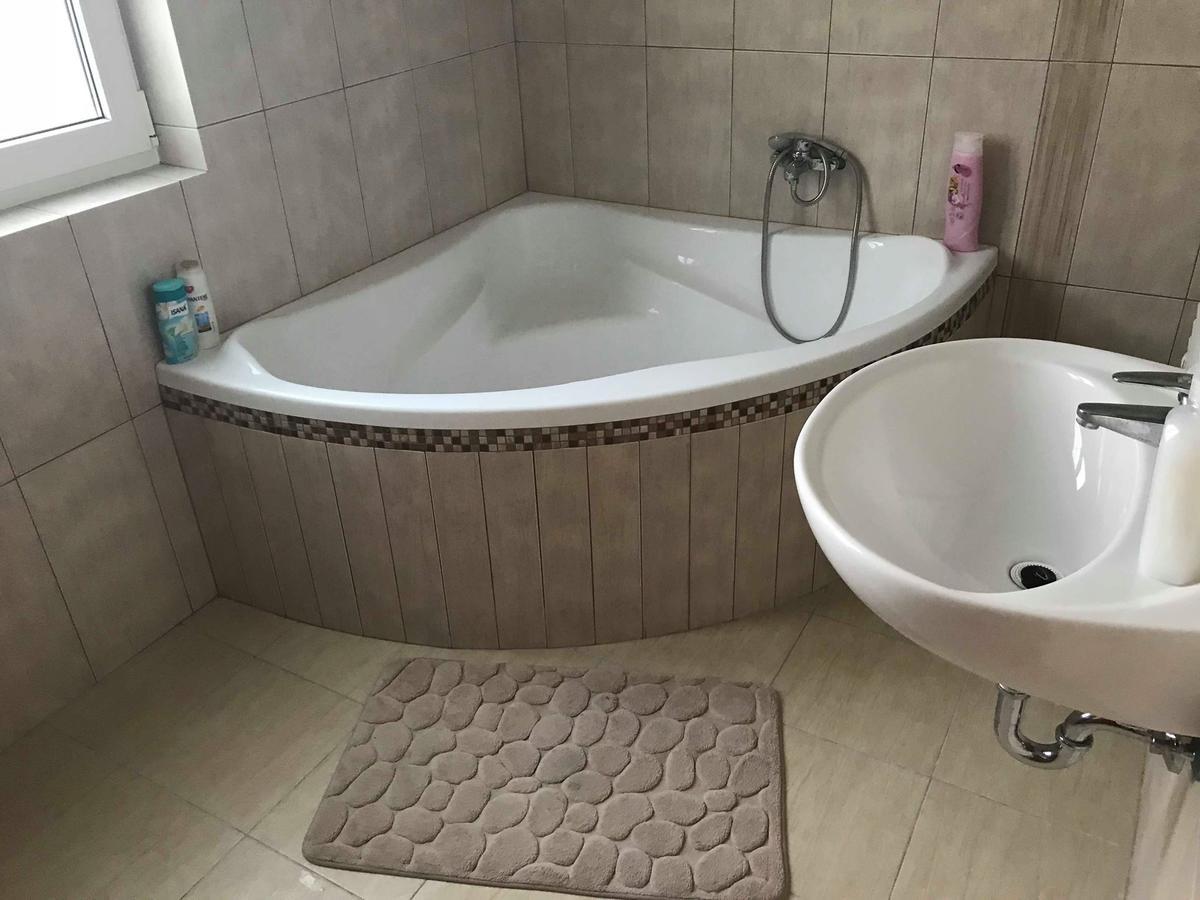 Thermal Apartman Hajduszoboszlo Ngoại thất bức ảnh